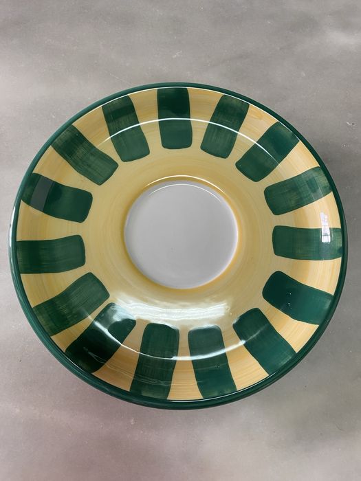 Prato pequeno colorido feito em portugal