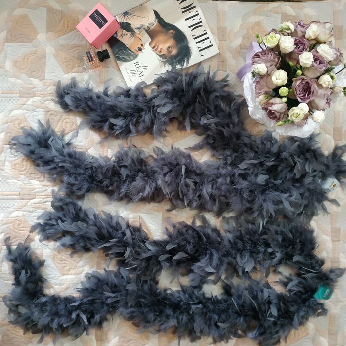 Боа Claire's з натурального пір'я, 2м