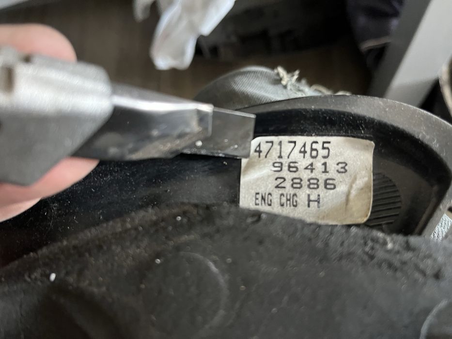 Дзеркало ліве chrysler voyager 4 4717465