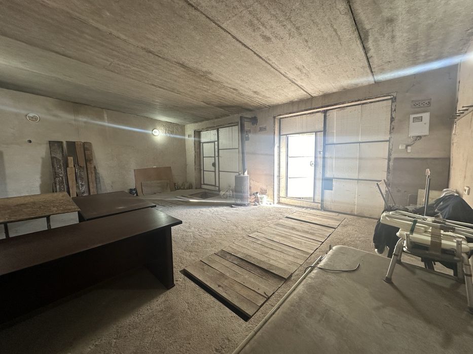 Приміщення (Гараж) на 2 воріт