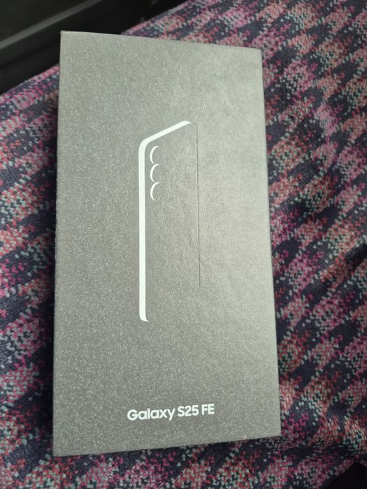 Samsung S25 Fe stan jak nowy