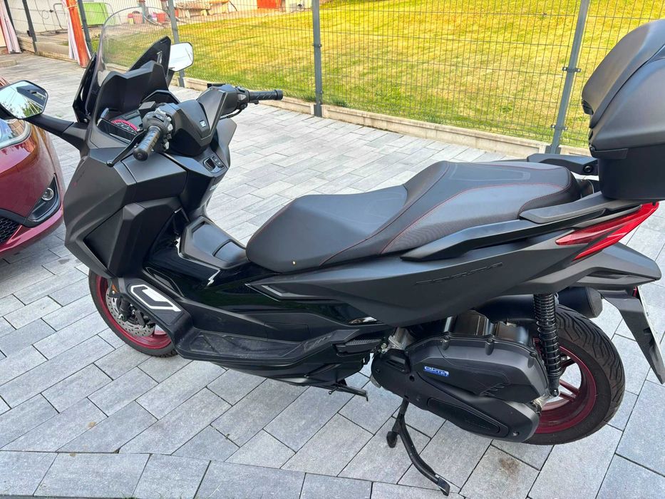Skuter Honda Forza