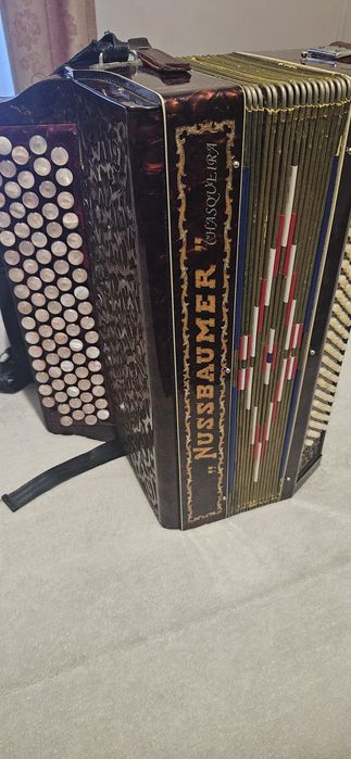 Acordeão antigo nussbumer