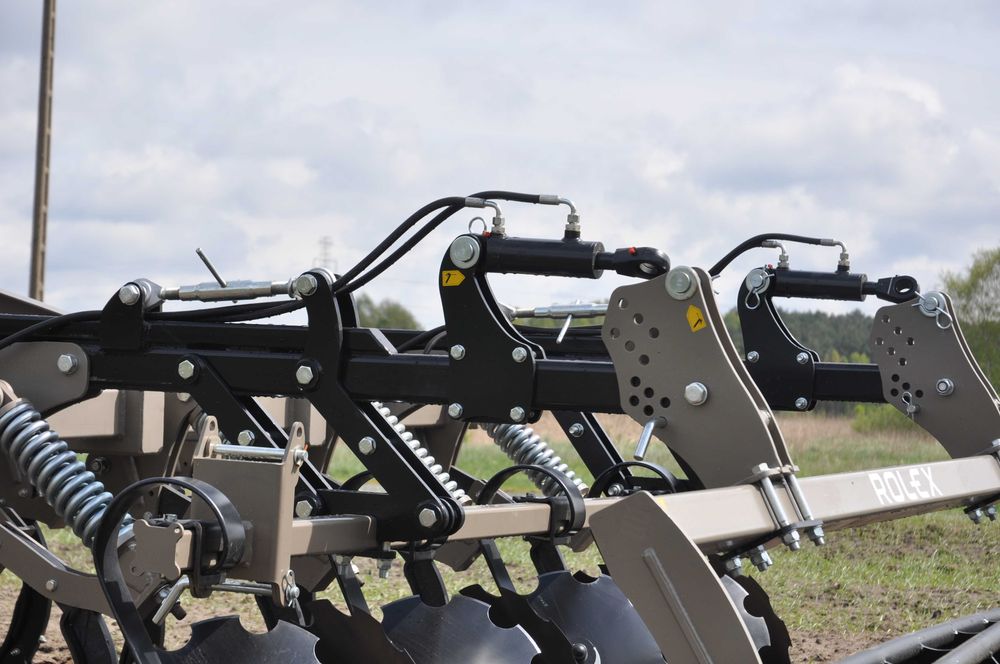 Kultywator bezorkowy ROLEX KBO 300 3m