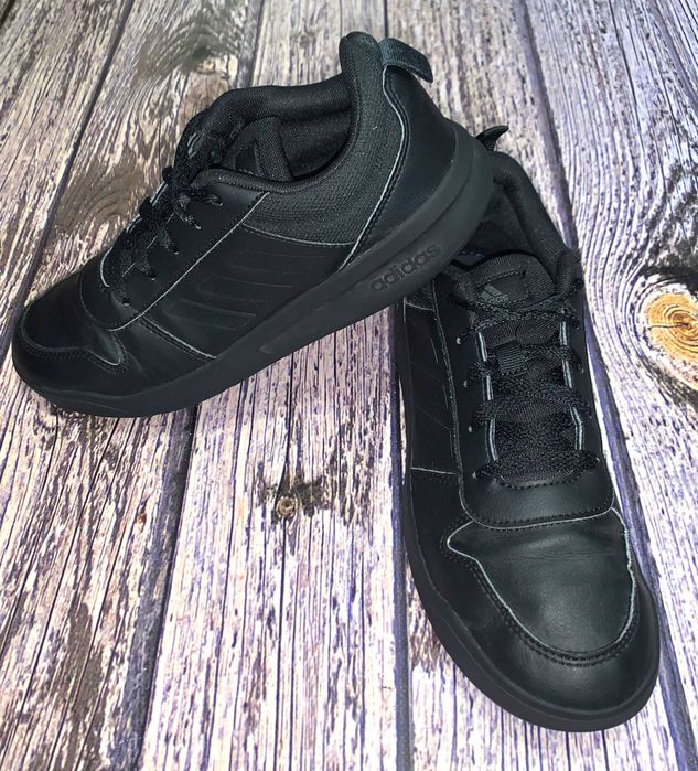 Демисезонные кроссовки Adidas для мальчика, размер 38 (24 см)