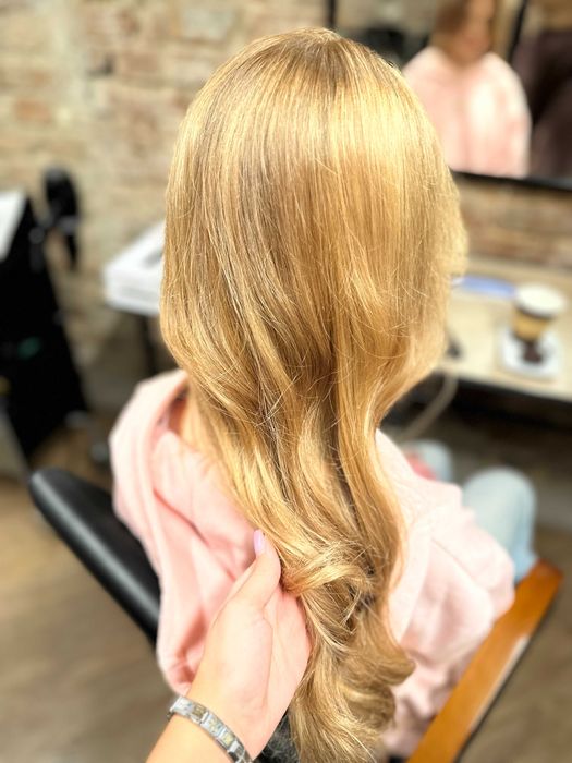 Koloryzacja włosów | Odrost • Baleyage • Sombre • Ombre | Dojazd