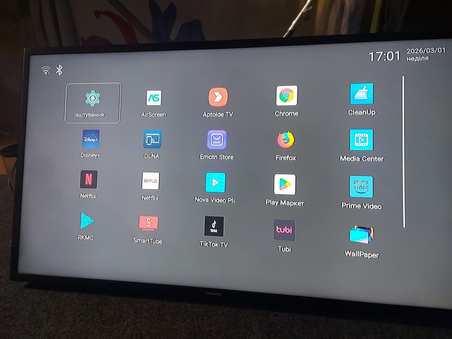 Hk1  RBOX  .idealne jako  smart