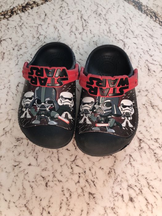 Crocs Star Wars como novas