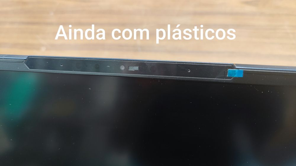 Laptop MSI Stealth 16 AI Studio 4K MiniLED Core Ultra 9 - RTX4090 - 2 TB - UHD