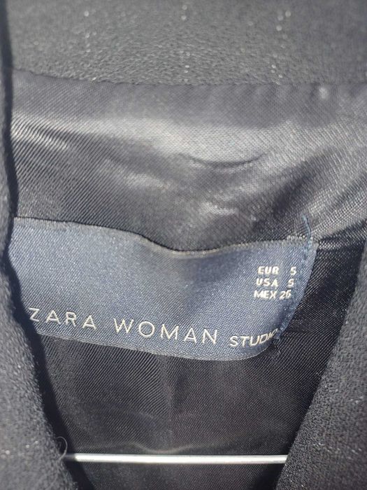 Casaco Zara Woman Studio com cinto