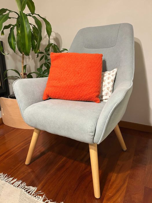 Cadeirão Moderno cor Menta — COMO NOVO | Design Escandinavo