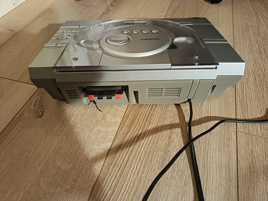 Odtwarzacz Technika, model MC-307.