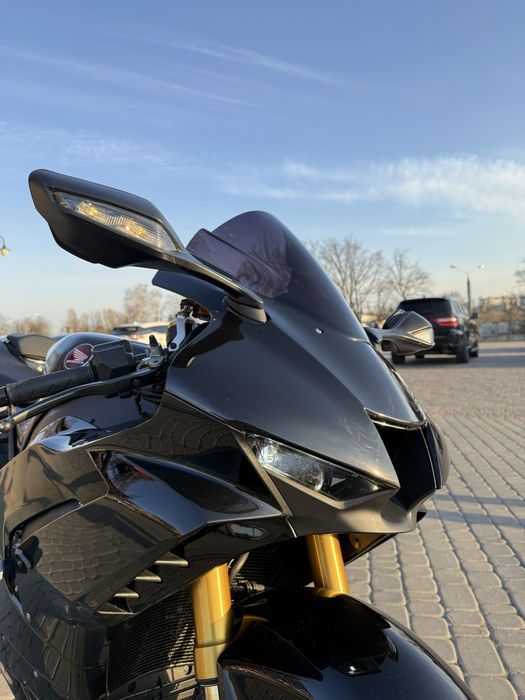 Honda CBR 1000RR-R fireblade SP