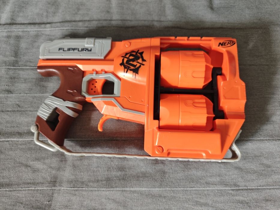 NERF fortnite flipfury firestrike lawbringer