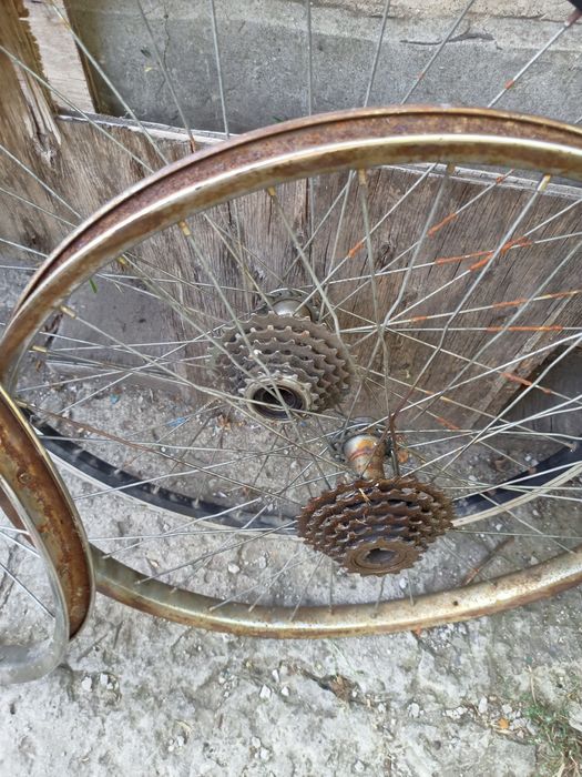 Колеса для велосипеда.