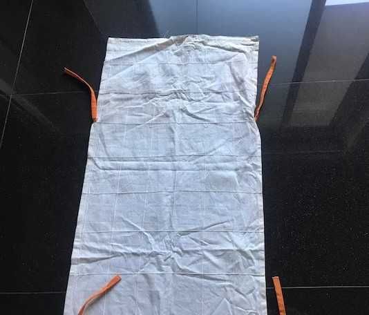 Estore Romano branco com tira cor de laranja