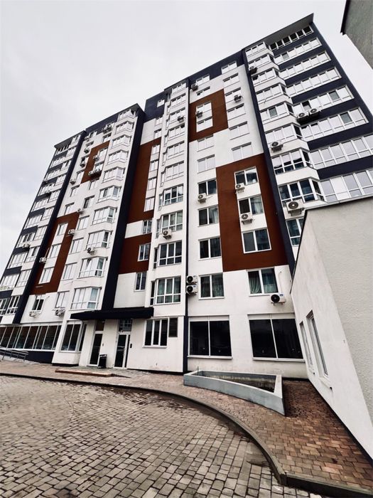 Центр! Видова 3 кімнатна квартира в новобудові  біля Любави