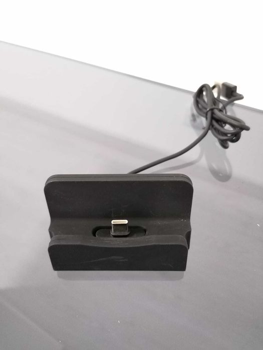 Base com Carregador de Telemóvel