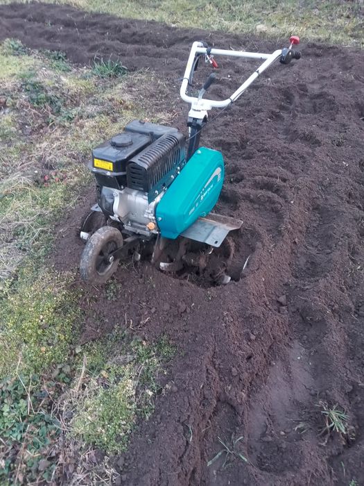 Glebogryzarka spalinowa