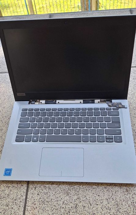 Laptop Lenovo 14 cali 1.1Ghz 4GB 64GB