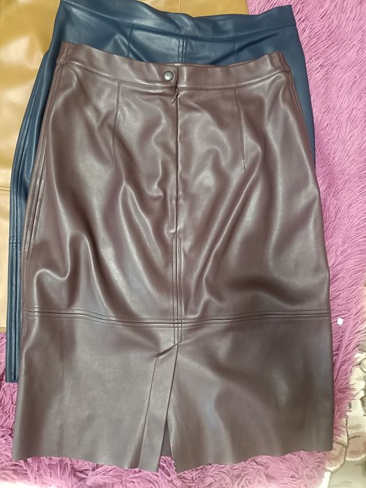 Жіночі спідниці з штучної шкіри
