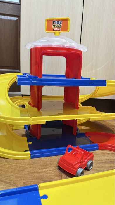 Дитячий паркінг 3 поверхи з дорогою 4 6 м Wader