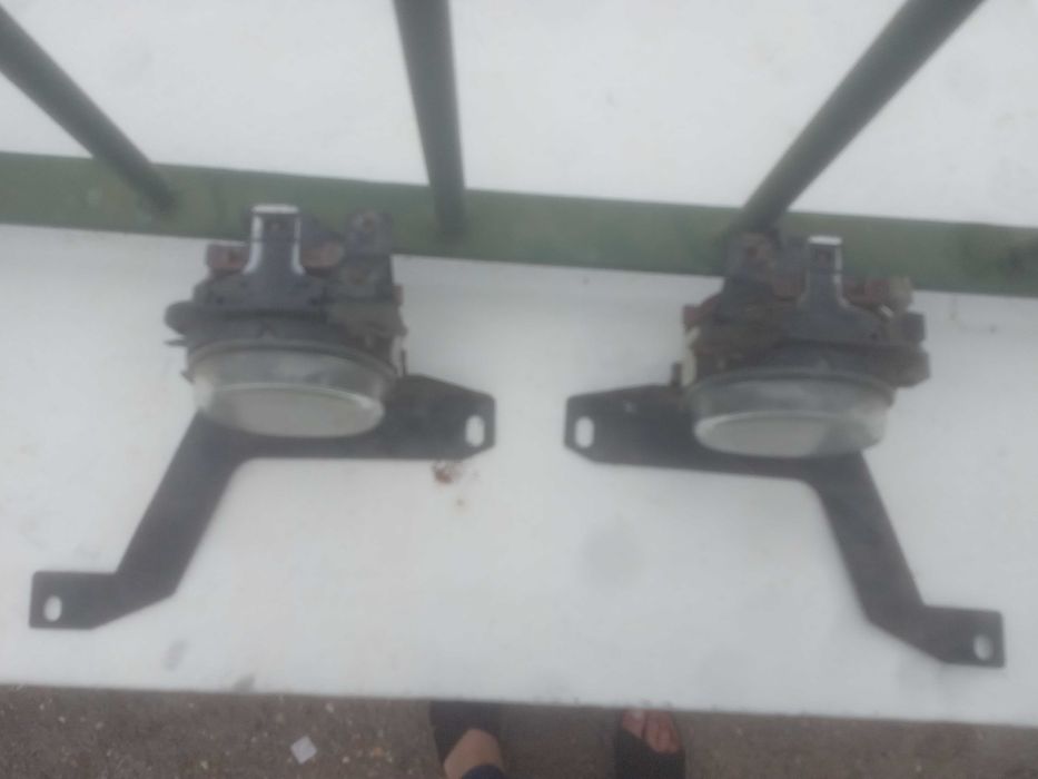 Faróis de nevoeiro universais