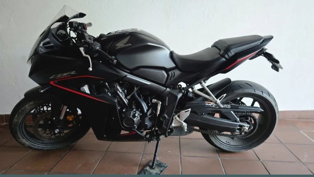 Honda cbr 650 R 2024