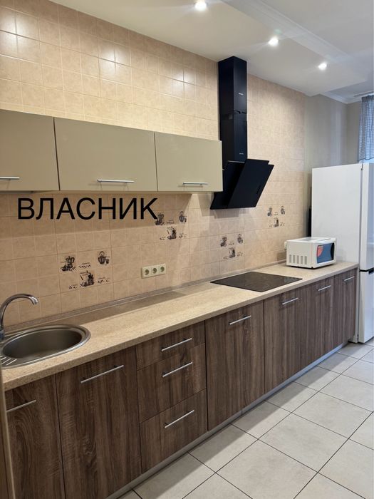 Є інвертор. Позняки. Драгоманова 2-А. Від власника.