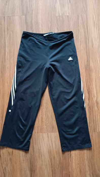 Leginsy sportowe adidas rozmiar S/M. Leginsy 3/4,