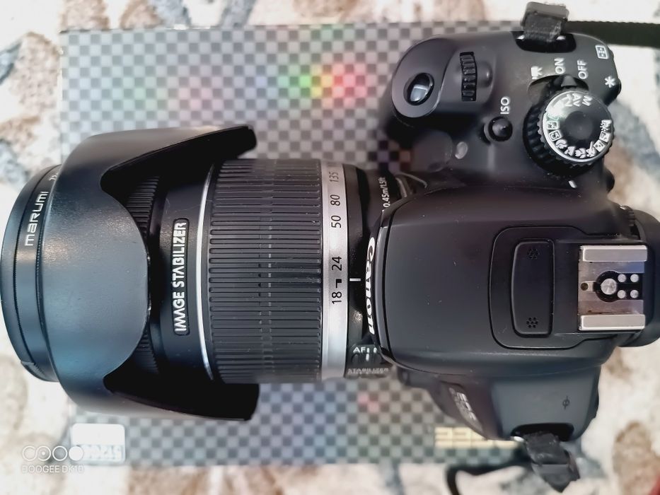 Продам фотоаппарат 
Объектив Canon EF-S 18-200mm
 + Marumi Circular PL  Фотоаппарат Canon EOS 650D
Объектив Canon EF-S 18-200mm
 + Marumi Circular PL