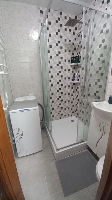 Подобова оренда, 2-х кім .квартира   900 грн. Біля тор. центру МАЙДАН