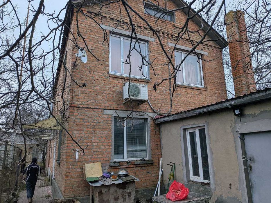 Продається ремонтно-виробнича база