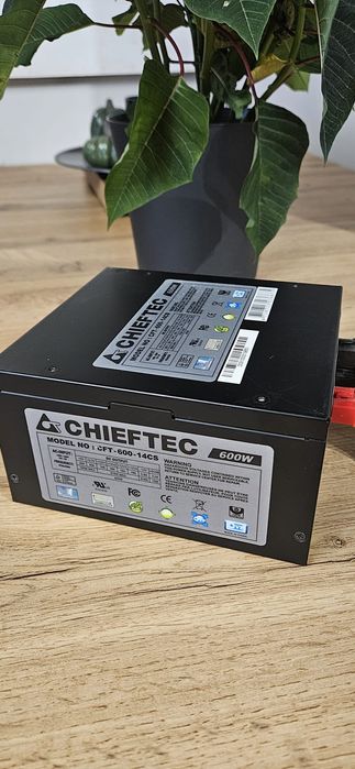 Zasilacz Chieftec 600W CFT-600-14CS komputerowy