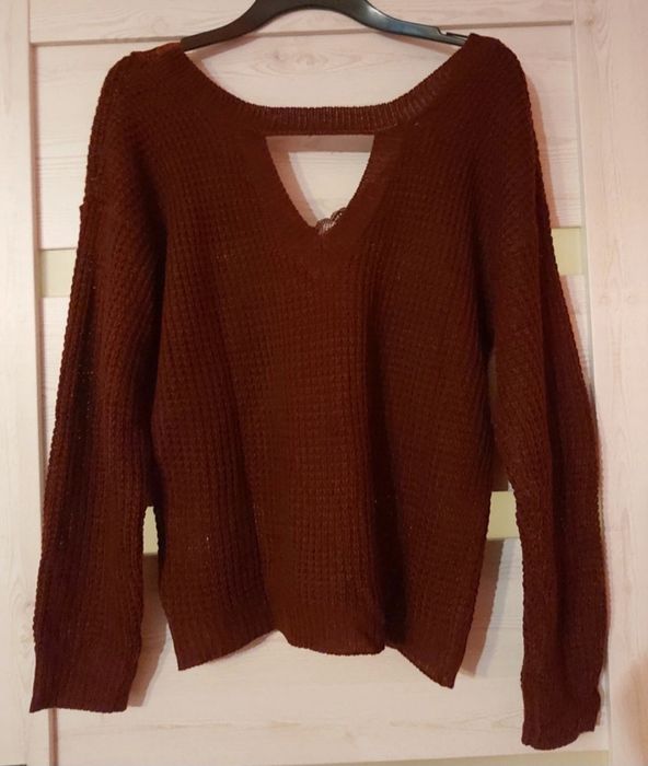 Sweter damski z koronką Nowy Uni