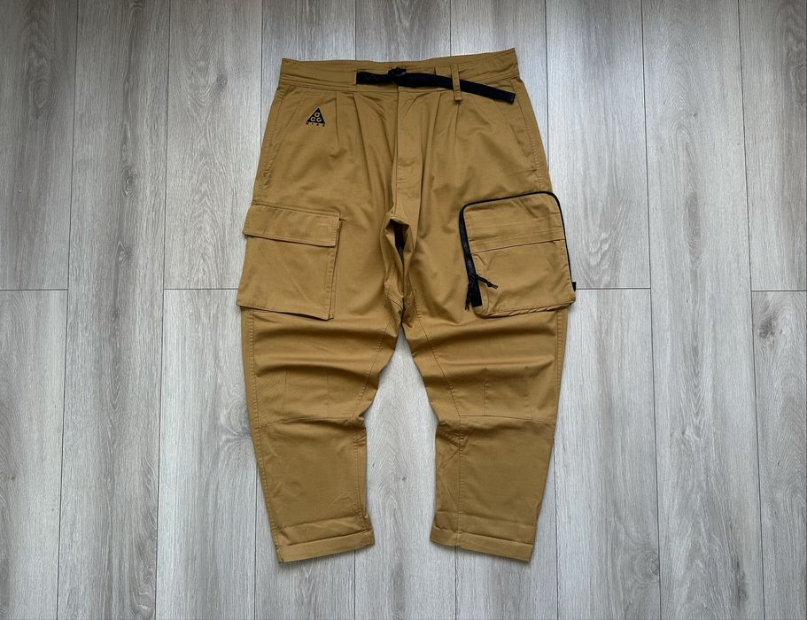 Карго штани Nike ACG
