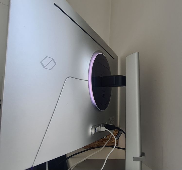 Samsung Odyssey OLED G8 32 4k 3840x2160 0.03 ms 240Гц