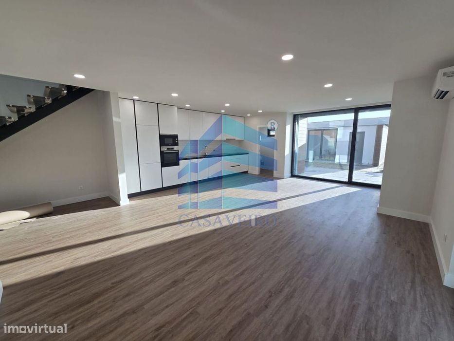 Moradia T4 Pronta Habitar