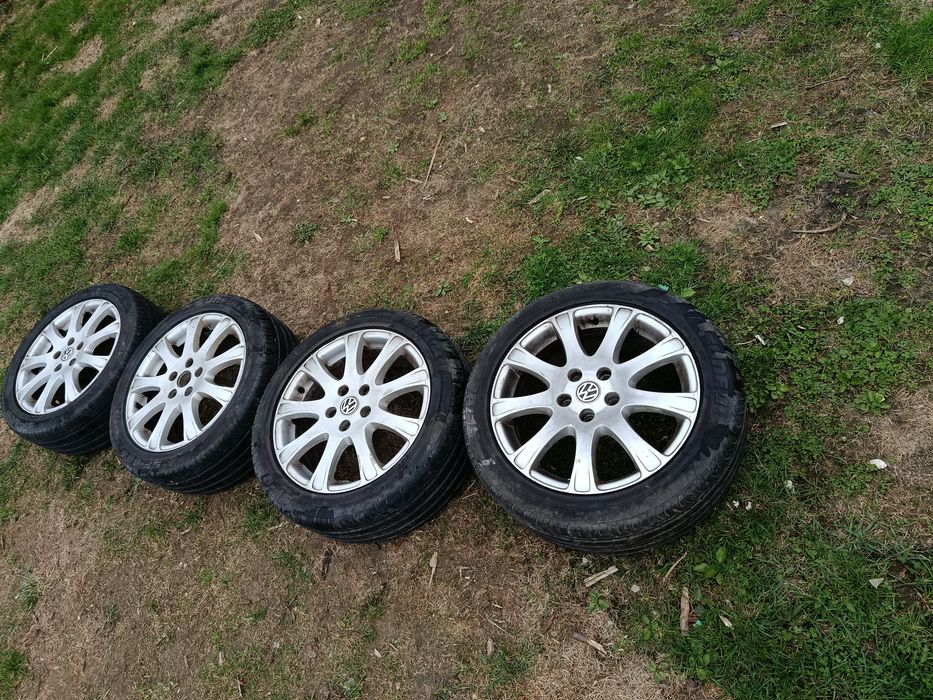 Sprzedam ładne koła 17 nastki 5x122