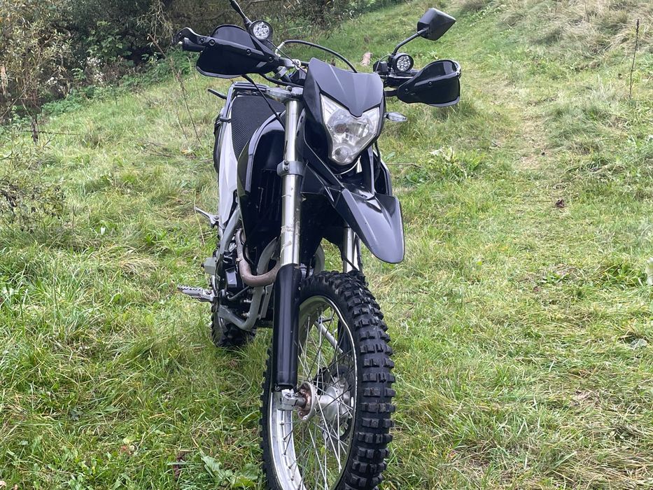 Loncin lx250gy-3 можливий обмін на Кові  250 адванс  з  моєю доплатою