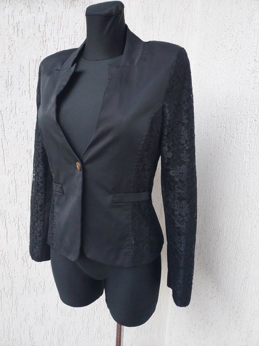 RODNIK Krótka elegancka marynarka w roz S/M.