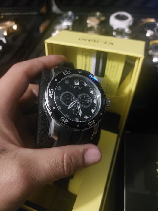 Relógio invicta original disponível cada