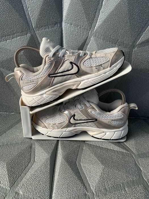 Кросівки Nike V5 RNR