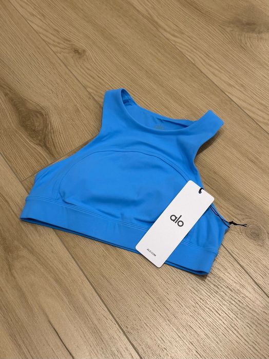 Жіночий спортивний топ Alo Yoga Softsculpt Superset Bra розмір S (скуповую кошики Alo 75% від вартості товару на сайті)