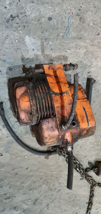 Лебідка тельфер з ланцюгом