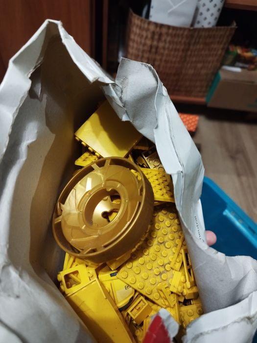 LEGO Klocki żółte około 700 gram