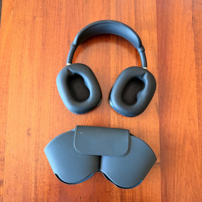 Apple AirPods Max 2
