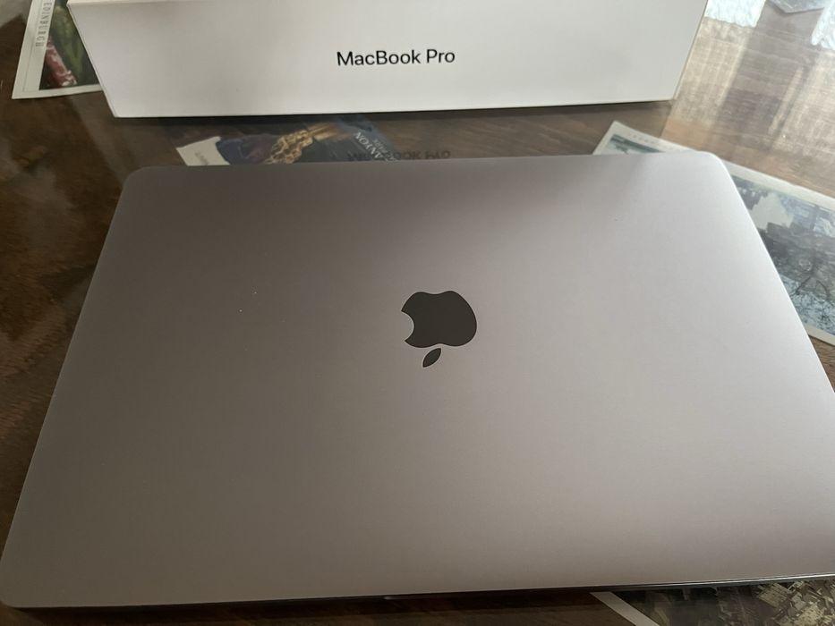MacBook Pro 13 2018 TouchBar 16GB 471 cykli