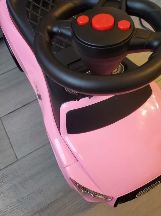 новая машина толокар детская машина розовая ауди