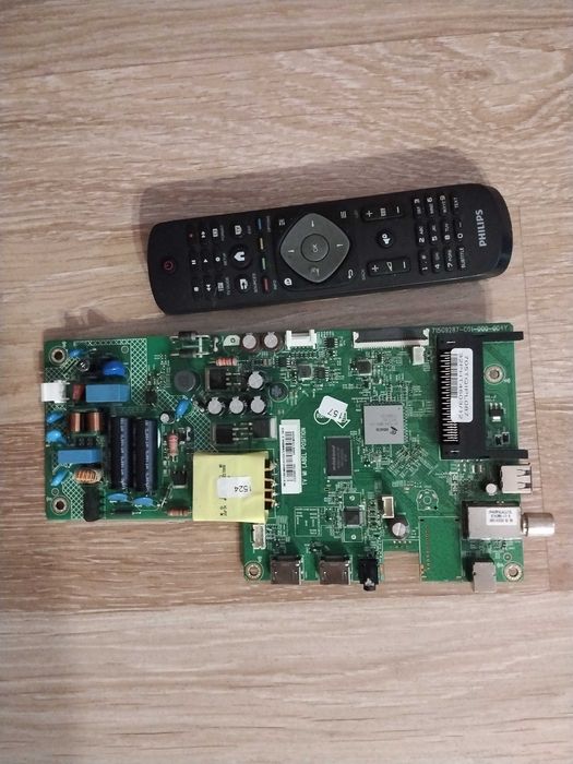 PHILIPS 32PHT4503/12 płyta z zasilaczem+ pilot